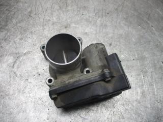 заслонка дроссельная Volkswagen Polo 4 поколение 2005, 1.2 л., МКПП, хетчбэк 5 дв., 03D133062E