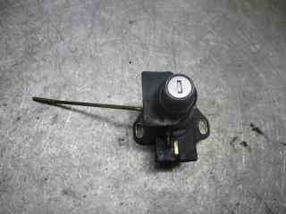 кнопка открытия багажника Mercedes-Benz W124 1 поколение 1987, 2.0 л., АКПП, седан