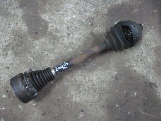 полуось передняя левая (приводной вал, ШРУС) Volkswagen Caddy 3 поколение 2008, 2.0 л., МКПП, минивэн