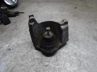 подушка крепления двигателя Audi 80 8C/B4 1994, 2.6 л., АКПП, седан, 8A0199352