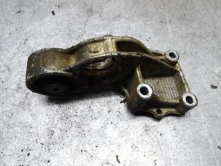 кронштейн полуоси Peugeot 206 1 поколение 2000, 1.4 л., МКПП, хетчбэк 5 дв.