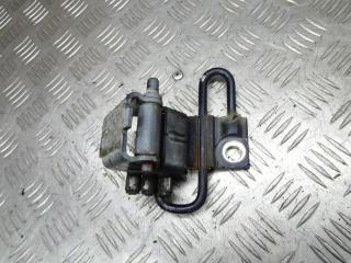 петля двери Audi A4 B6 2003, 2.0 л., МКПП, седан, 8E0831412