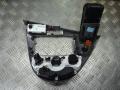 блок управления печки / климат-контроля Ford Focus 1 поколение [рестайлинг] 2004, 1.6 л., МКПП, универсал - фото №2