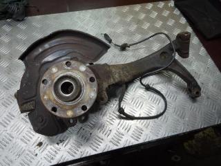 ступица передняя левая Volkswagen Passat B5 1998, 8D0407257AC