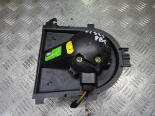 моторчик печки Volkswagen Passat B5 1999, 1.8 л., МКПП, универсал, 8D1819021B