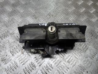 ручка крышки багажника Audi A6 4B/C5 1998, 2.4 л., МКПП, универсал, 4B0827565H