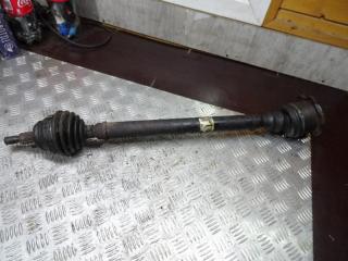 полуось передняя правая (приводной вал, ШРУС) Volkswagen Passat B4 1995, 1.9 л., АКПП, универсал
