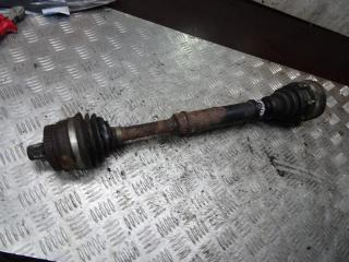 полуось передняя правая (приводной вал, ШРУС) Audi A4 B5 1996, 1.6 л., МКПП, седан