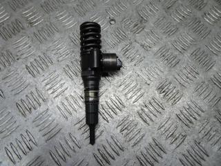 форсунка Volkswagen Touran 1 поколение 2004, 2.0 л., 03G130073B