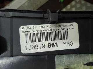 щиток приборов (приборная панель) Volkswagen Golf 3 поколение 1998, 1.4 л., МКПП, хетчбэк 5 дв., 1J0919861