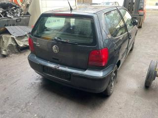 стекло кузовное боковое правое Volkswagen Polo 3 поколение 2000, 1.4 л., МКПП, хетчбэк 5 дв.