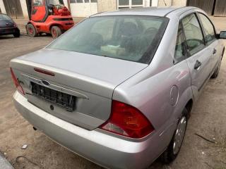стекло заднее Ford Focus 1 поколение 1999, 1.6 л., МКПП, седан