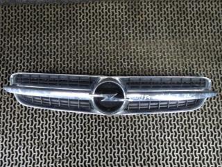 решетка радиатора Opel Vectra C 2003, 2.2 л., МКПП, хетчбэк 5 дв., 13103966