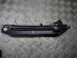 домкрат Volkswagen Transporter T5 2004, 2.5 л., МКПП, микроавтобус, 7H0011031D