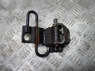 петля двери Audi A4 B6 2003, 2.5 л., МКПП, универсал, 8E0831411B
