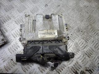блок управления двигателем Opel Zafira 2 поколение (B) 2005, 1.9 л., МКПП, минивэн, 0281014452