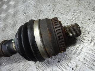 полуось передняя левая (приводной вал, ШРУС) Audi A4 B5 1998, 2.5 л., АКПП, универсал, 8D0407271A