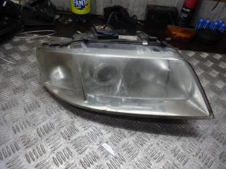 фара правая Audi A6 4B/C5 2000, 2.5 л., МКПП, универсал