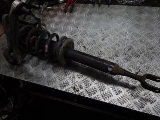 стойка передняя правая Audi A4 B6 2004, 2.0 л., МКПП, универсал