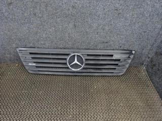 решетка радиатора Mercedes-Benz Vario W670 2002, A6706901389