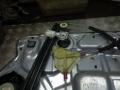 стеклоподъемник передний левый Volkswagen Polo 4 поколение 2003, 1.2 л., МКПП, хетчбэк 5 дв., 6Q2959802A - фото №11