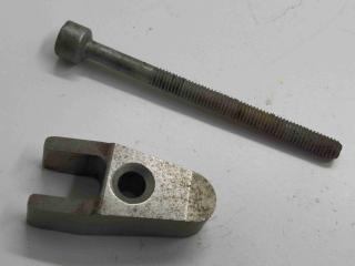 крепление форсунки Mercedes-Benz C-Класс W203/S203/CL203 2003, 2.2 л., CDi, дизель, АКПП, задний привод