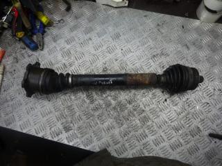 полуось передняя левая (приводной вал, ШРУС) Volkswagen Passat B5 1998, 1.9 л.
