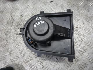 моторчик печки Volkswagen Golf 3 поколение 1998, 1.6 л., МКПП, хетчбэк 5 дв., 1J1819021A