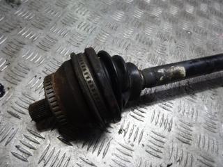 полуось передняя правая (приводной вал, ШРУС) Volkswagen Passat B5 1999, 1.9 л., МКПП, седан, 8D0407272BQ