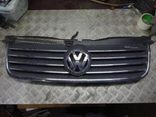 решетка радиатора Volkswagen Passat B5 [рестайлинг] 2004, 2.5 л., АКПП, универсал, 3B0853651C