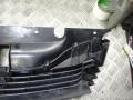 решетка радиатора Renault Laguna 2 поколение 2002, 1.8 л., МКПП, хетчбэк 5 дв., 8200390126 - фото №9