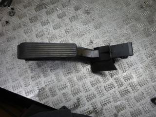 педаль Mercedes-Benz E-Класс W211/S211 2005, A2113000404