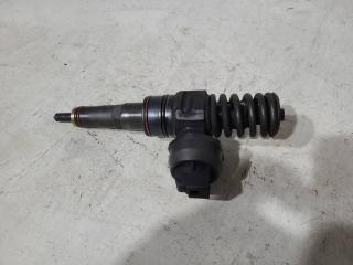форсунка Volkswagen Bora 1 поколение 2002, 1.9 л., TDi PD, ATD, дизель, черный, седан, передний привод, 038130073AJ