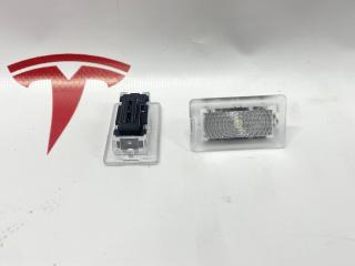 фонарь салона (плафон) Tesla Model Y 1 поколение (2020 - 2025), 1007151-70-E