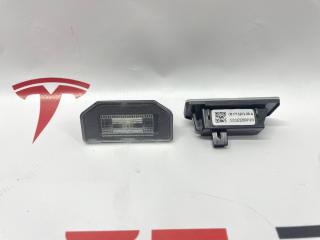 подсветка номера Tesla Model Y 1 поколение (2020 - 2025), 1449730-00-B