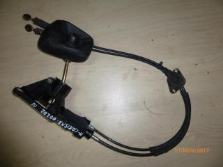 кулиса Mitsubishi Carisma 1 поколение [рестайлинг] 2002, 1.9 л., МКПП, хетчбэк 5 дв.
