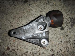 кронштейн двигателя Audi A4 B6 2004, 2.0 л., 8E0199343N