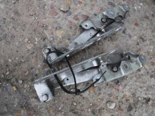 петля капота Mercedes-Benz E-Класс W211/S211 2005, 2.2 л., МКПП, универсал, 2118800128, 2118800228
