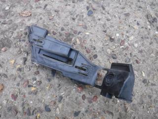 крепление бампера Volkswagen Golf 4 поколение 2005, 2.0 л., МКПП, хетчбэк 5 дв., 1K6807393