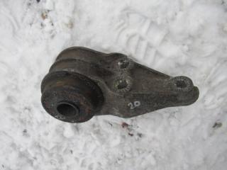 cайлентблок Volkswagen Passat B5 1998, 1.8 л., седан, 8E0501521G