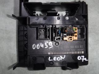 блок предохранителей SEAT Leon 2 поколение 2007, 2.0 л., МКПП, хетчбэк 5 дв., 1K0959433VT