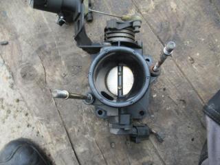 заслонка дроссельная Ford Focus 1 поколение 2001, 1.6 л., 988F9B989, BB