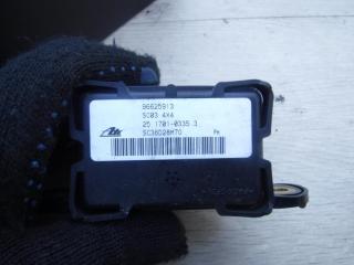 датчик ускорения Opel Antara 1 поколение 2006, 2.0 л., МКПП, внедорожник 5 дв., 96625913