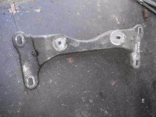 кронштейн КПП BMW 3 серия E90/E91/E92/E93 2005, 2.0 л., МКПП, седан, 676029902