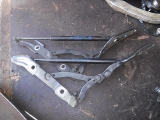 петля крышки багажника BMW 3 серия E90/E91/E92/E93 2005, 2.0 л., МКПП, седан, 706062804