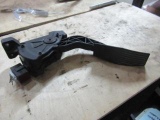 педаль Opel Vectra C 2005, 2.2 л., МКПП, универсал, 9186724CE