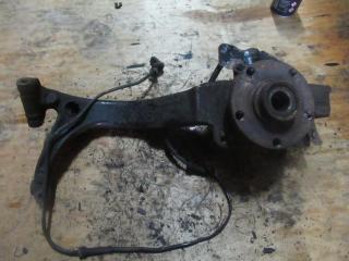 ступица передняя правая Volkswagen Passat B5 1998, 8D0407258S