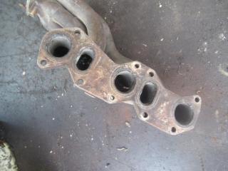 коллектор выпускной Volkswagen Passat B5 1999, 2.3 л., 071253017B