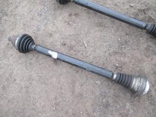 полуось передняя правая (приводной вал, ШРУС) Volkswagen Passat B6 2006, 2.0 л., МКПП