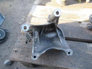 кронштейн двигателя Volkswagen Touareg 1 поколение 2005, 070199308A
